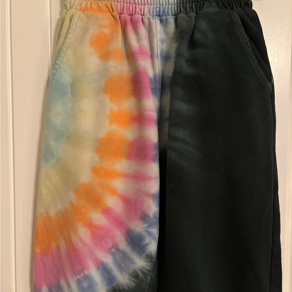 LOLA + THE BOYS rainbow tie dye ruffle set. Size 8. - Picture 5 of 15